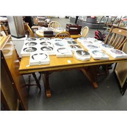 Oak Dining Table w/2 Leaves & 2 Chairs