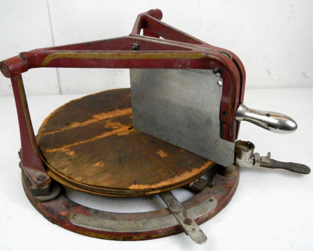 The Templeton Country Store Cheese Cutter