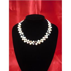 16 INCH 250CTW SIOPAO FLAT TRICOLOR PEARL NECKLACE