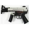 Image 2 : Resident Evil Alice (Milla Jovovich) Marched Heckler & Koch MP5K Submachine Guns