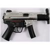 Image 3 : Resident Evil Alice (Milla Jovovich) Marched Heckler & Koch MP5K Submachine Guns