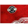 Image 2 : 2004-05 DETROIT RED WINGS JERSEY WITH 21 AUTOGRAPHS