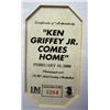 Image 3 : FRAMED KEN GRIFFEY JR PICTURE WITH 24k GOLD OVERLAY MEDALLION