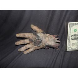 CABIN FEVER PATIENT ZERO SEVERED HAND WITH FLESH EATING BACTERIA 1 SCREEN USED
