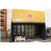 Image 1 : YELLOW 12FT / 10FT DEVILBISS PAINT BOOTH AND