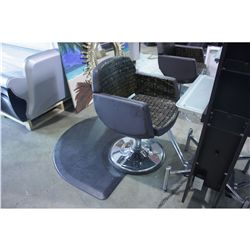 BROWN PATTERENED GAS LIFT SALON CHAIR/ STRESS MAT