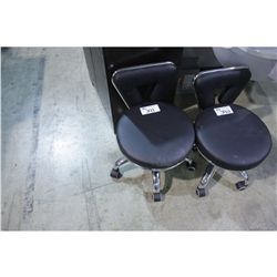 MOBILE BLACK BEAUTICIANS STOOL