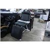 Image 1 : BLACK ADJUSTABLE BEAUTICIANS CHAIR