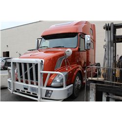 2009 ORANGE VOLVO D13 12 SPEED AUTOMATIC