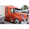 Image 2 : 2009 ORANGE VOLVO D13 12 SPEED AUTOMATIC