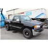 Image 2 : 1999 BLACK GMC SIERRA SLE, 2 DR PU, 5.3L, GAS AUTOMATIC, 412,101 KM, VIN: 1GTEK14T3X2533671, RD CD