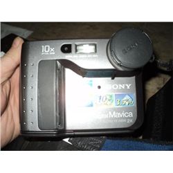 Sony MVC-FD73 Camera