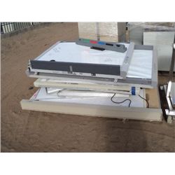 Lot: White boards 53384 53385 53382 (print sequence:) 53380