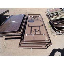Lot: Folding Tables