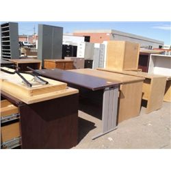 Lot: Office Furniture