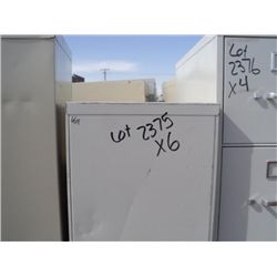 Lot: Filing Cabinets