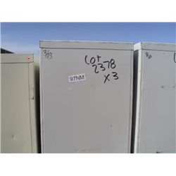 Lot: Filing Cabinets