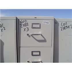 Lot: Filing Cabinets