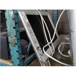 Apple 19" LCD (print sequence:) F152