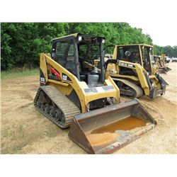 CAT 247B SKID STEER LOADER, S/N MTL02349, (05 YR) GP BUCKET, TRACK TYPE, CANOPY, METER READING 2,142