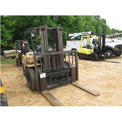 CAT DPL40 FORKLIFT, S/N 3CM10762, 9,000# CAP, 3 STAGE MAST