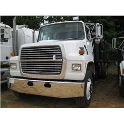 1994 FORD L8000 S/A FUEL & LUBE TRUCK, S/N 1FDXR82E4RVA48429, CUMMINS DIESEL ENG, 9 SPD TRANS, A/, P