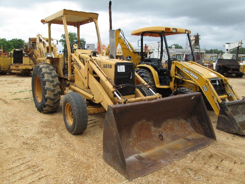 FORD 555B LOADER BACKHOE, S/N CB44674, GP BUCKET, 24" HOE BUCKET, CANOPY