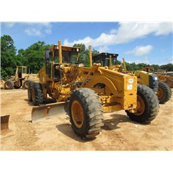 CHAMPION 720A SERIES III MOTOR GRADER, S/N X026826X (97 YR) 14' HYD MOLDBOARD W/TIP CONTROL, SCARIFI