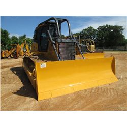 JOHN DEERE 850J CRAWLER TRACTOR, S/N 123355 (06 YR) STRAIGHT BLADE W/TILT, 36" PADS, ECAB W/AIR, SWE