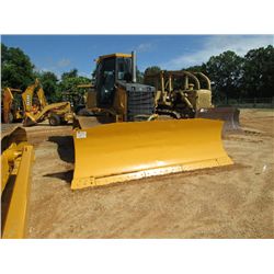 JOHN DEERE 750J LGP CRAWLER TRACTOR, S/N 171583 (09 YR) 6 WAY BLADE, 34" SBG, ECAB W/AIR, METER READ