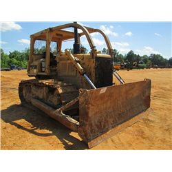 CAT D6D CRAWLER TRACTOR, S/N 75W04579, STRAIGHT BLADE, CANOPY