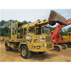 GRADALL G-3WD HYDRAULIC EXCAVATOR, S/N 0138326, 5.9 CUMMINS ENG, TELESCOPIC BOOM, 60" CLEANOUT BUCKE