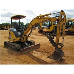 KOMATSU PC35MR-2 HYDRAULIC MINI EXCAVATOR, S/ 6200, 4'6" STICK, 18" BUCKET, 12" RUBBER TRACKS, THUMB
