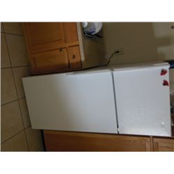 WHIRLPOOL W8TXNGMWQ01 REFRIGERATOR, S/N VS02903034 (LOCATED @ MIDSTATE STEEL OFFICE IN MILLBROOK, AL