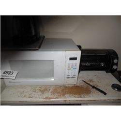 2 MICROWAVE/TOASTERS (LOCATED @ MIDSTATE STEEL OFFICE IN MILLBROOK, AL)