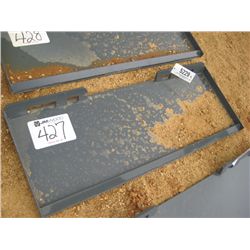 UNUSED QUICK ATTACH MOUNT PLATE 4000, FITS SKID STEER