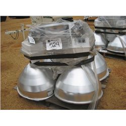 1 LOT (5) DAY-BRITE LIGHT FIXTURE, 400 WATT BULB