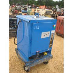 GOULD FEKRO CHARGER GFC12-45051 TYPE LA BATTERY CHARGER