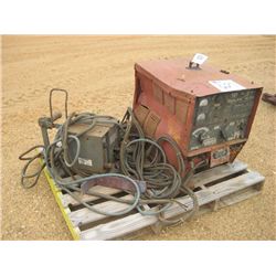 (1) IDEALARC DC-250 WELDER W/WIRE FEEDER