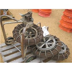 1 LOT PLUMBER SNAKES