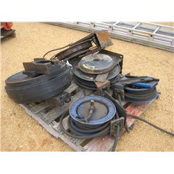 1 LOT HOSE REELS