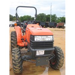KUBOTA L2800 4X4 FARM TRACTOR, S/N 66270, 3 PTH, PTO, 3 CYL DIESEL ENG, ROLLBAR, 15X19.5 REAR TIRES,