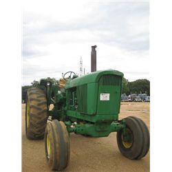 JOHN DEERE 813 FARM TRACTOR, S/N 003612, PTO, 3 PTH, HYD REMOTE, METER READING 1,987 HRS