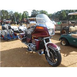 HONDA GOLD WING MOTORCYCLE, S/N 1JFSC0218DA329119 (SALVAGE TITLE-CAN ONLY BE PURCHASED BY LICENSED R