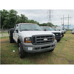 2005 FORD F450 4X4 CREWCAB FLATBED, S/N 1FDXW47P25EC96300, V8 POWERSTROKE DIESEL ENG, MANUAL TRANS, 