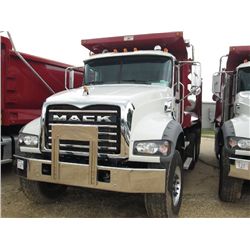 2013 MACK GU713 TRI-AXLE DUMP, S/N 1M2AX09C7DM015487, MP8-425 MACK ENG, 10 SPD MACK T310M TRANS, 44K
