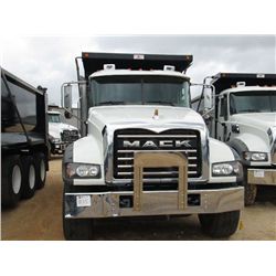 2013 MACK GU713 TRI-AXLE DUMP, S/N 016790, 405 HP MACK MP7 ENGINE, 10 SPD MACK TRANS, 44K REARS, 18K