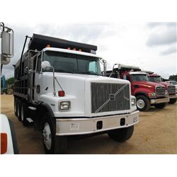 1996 VOLVO TRI-AXLE DUMP, S/N 4V5JCBGF1TR852472, 335 VOLVO DIESEL ENG, 8LL SPD TRANS, 43K REARS, 16K