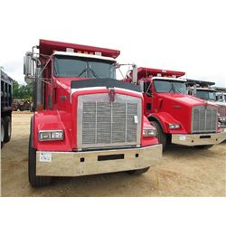 2005 KENWORTH T800B TRI-AXLE DUMP, S/N 5J071035, 475 HP CAT C15 ENGINE, FULLER 8LL TRANS, 46K REARS,