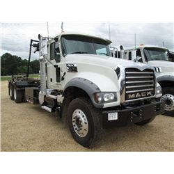 2013 MACK GU713 ROLL OFF TRUCK, S/N 015804, 405 HP MACK MP7 ENGINE, 8LL FULLER TRANS, 44K REARS, 18K
